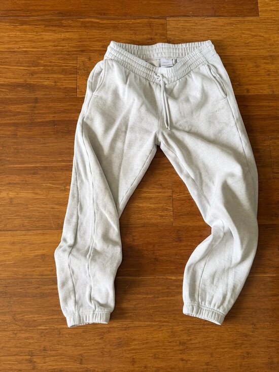 Aritzia Pants - Aritzia Cozy Fleece Boyfriend Sweatpants Light Grey S